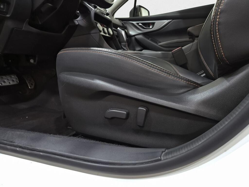 Subaru XV 2.0i Hybrid CVT Executive Plus 32