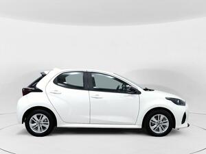 Mazda 2 1.5 85 kW (116 CV) CVT Centre-line