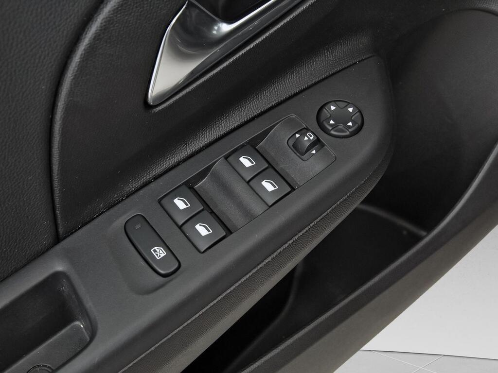 Opel Corsa 1.2T XHL 74kW (100CV) GS 13