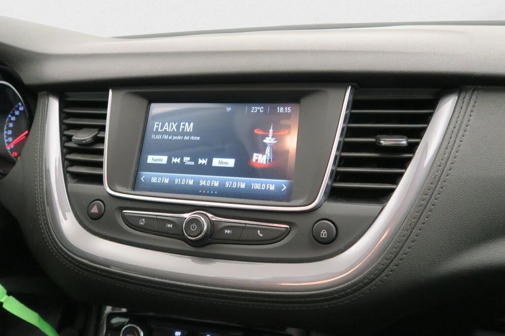 Opel Grandland X 1.2 Turbo Design Line 11