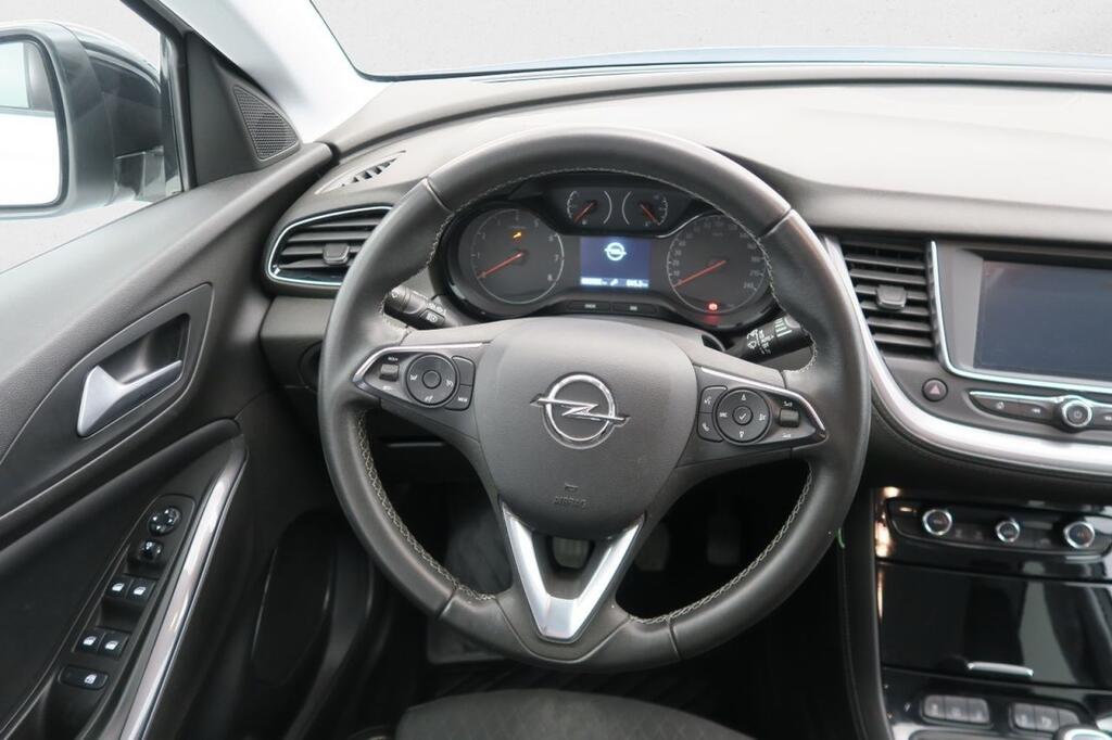 Opel Grandland X 1.2 Turbo Design Line 7