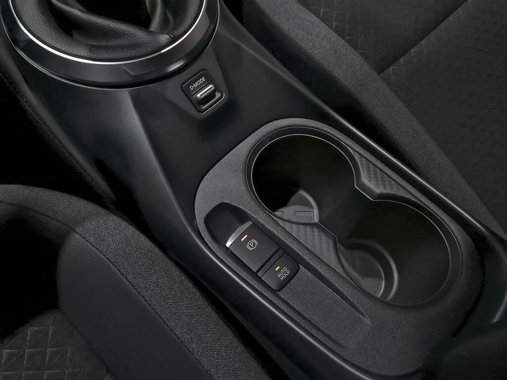 Nissan Juke DIG-T 84 kW (114 CV) 6M/T N-Connecta 26