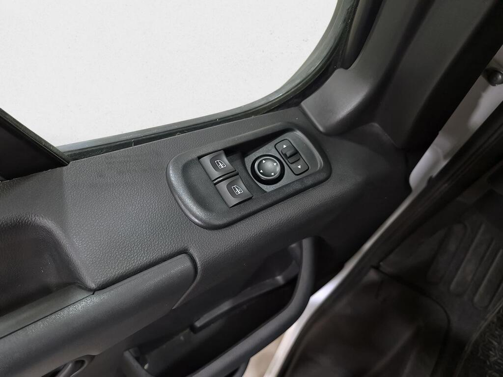 Nissan Interstar 2.3DCI 135 COMFORT L1H1 3.5T FWD 4P 12