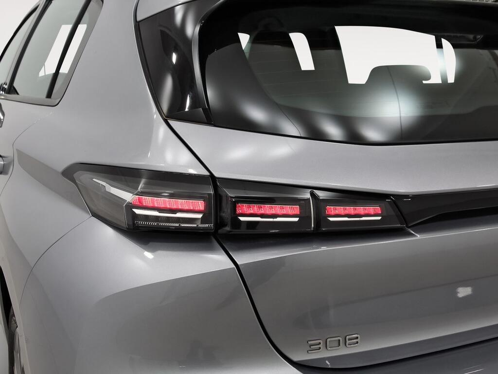 Peugeot 308 5P Active Pack PureTech 130 S&S MAN 31