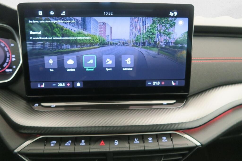 Skoda Octavia COMBI RS 2.0 TSI 265 CV DSG 5P 13