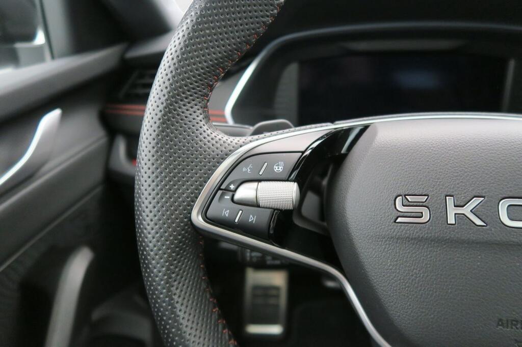 Skoda Octavia COMBI RS 2.0 TSI 265 CV DSG 5P 15