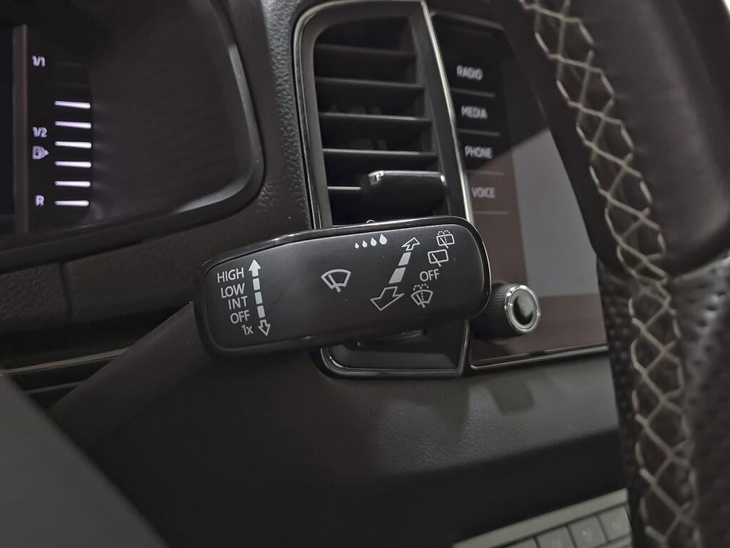 Skoda Karoq 1.5 TSI 110kW (150CV) DSG ACT Sportline 13