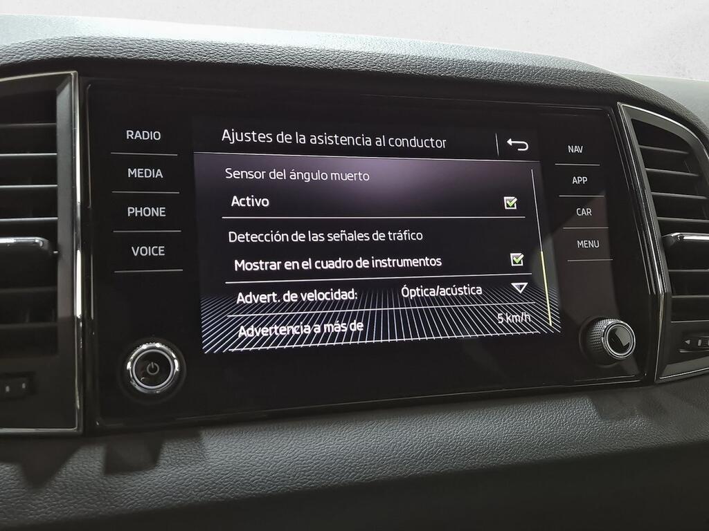 Skoda Karoq 1.5 TSI 110kW (150CV) DSG ACT Sportline 23