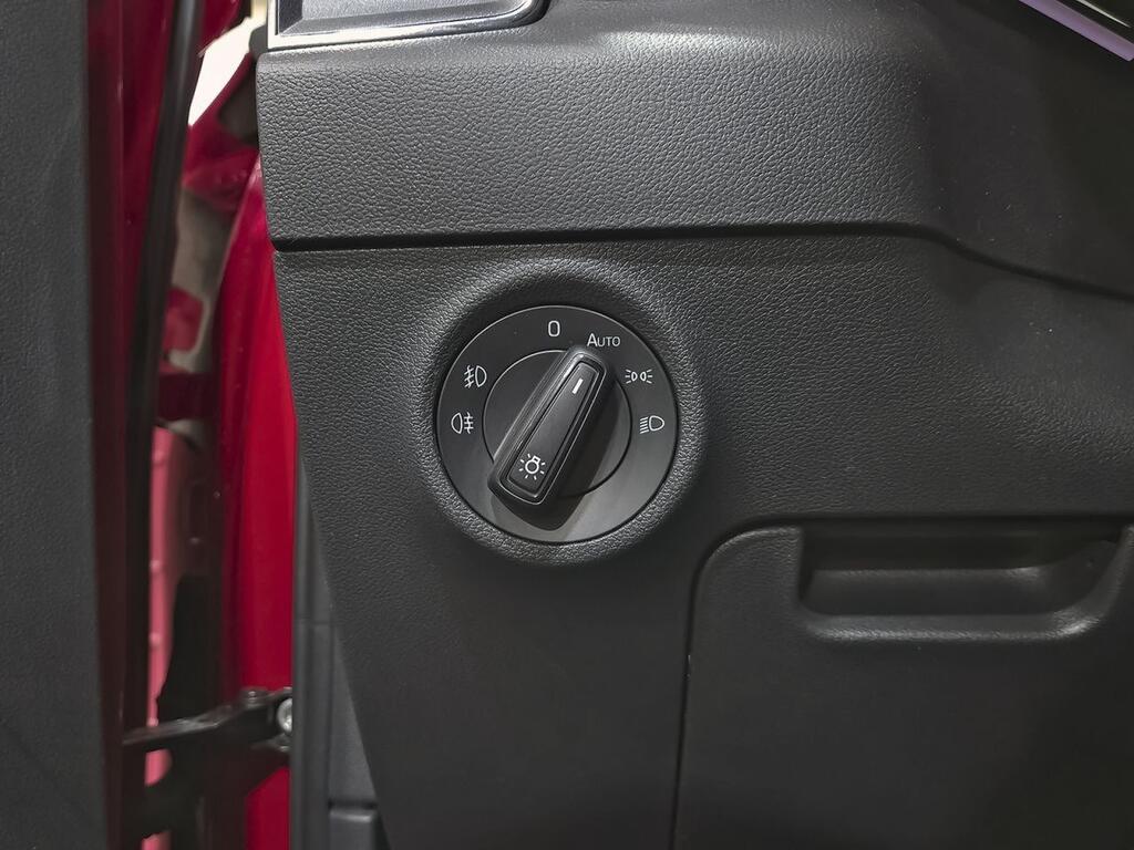 Skoda Karoq 1.5 TSI 110kW (150CV) DSG ACT Sportline 10