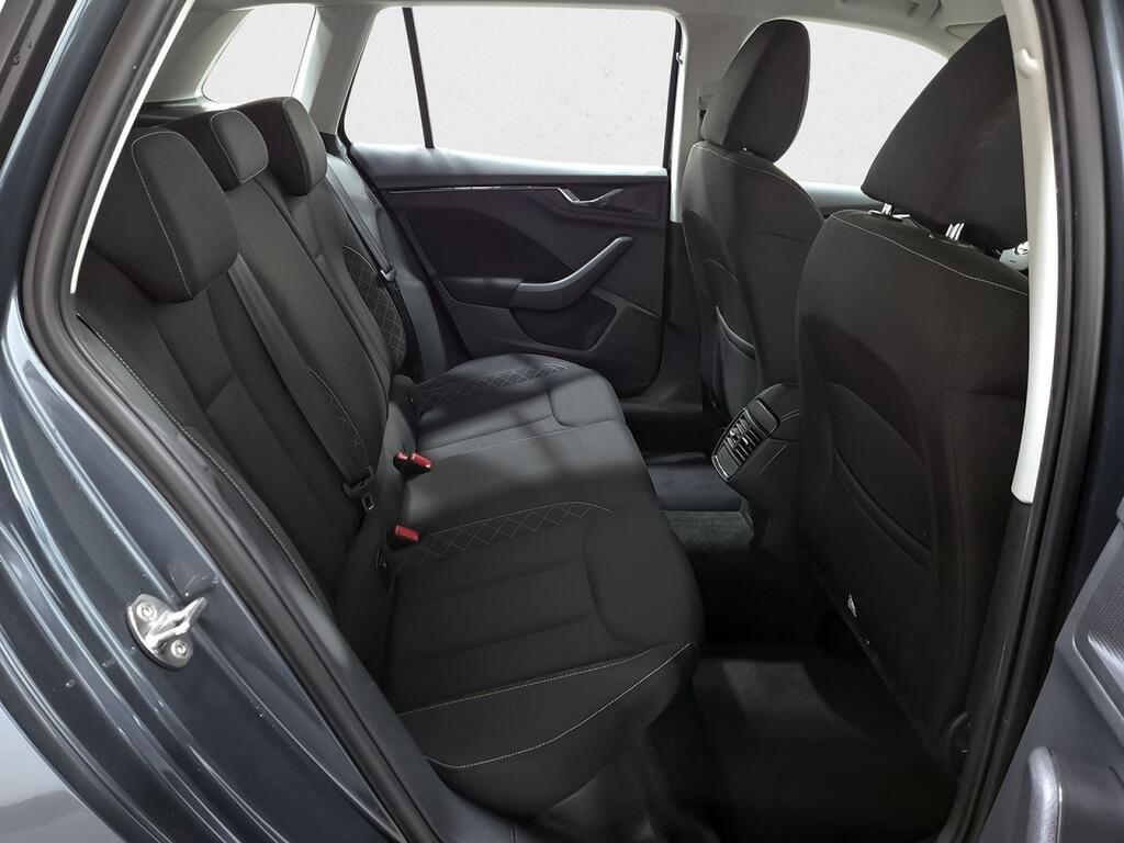 Skoda Kamiq 1.0 TSI 81kW (110CV) Ambition 6