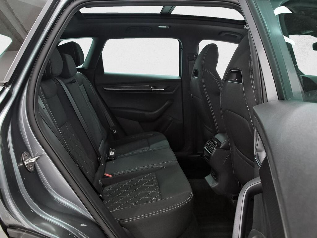 Skoda Karoq 1.5 TSI 110kW (150CV) DSG ACT Sportline 6