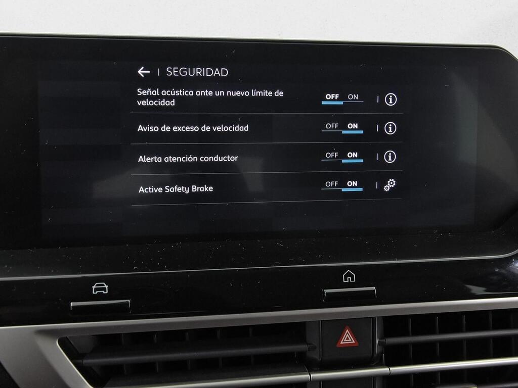 Citroën C4 Hybrid 145 ë-DCS6 Plus 29