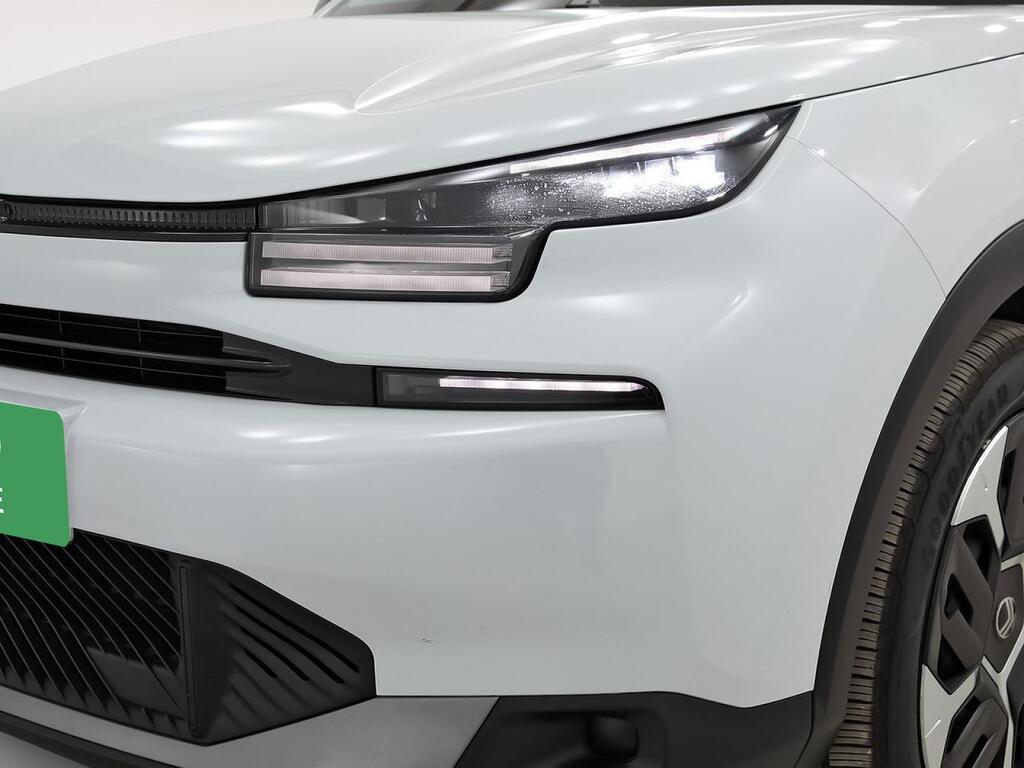 Citroën C4 Hybrid 145 ë-DCS6 Plus 31