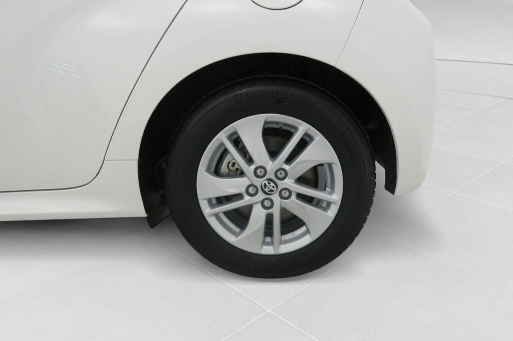 Toyota Yaris ACTIVE 1.5 VVT-I HYBRID TECH 116 CV 5P 27