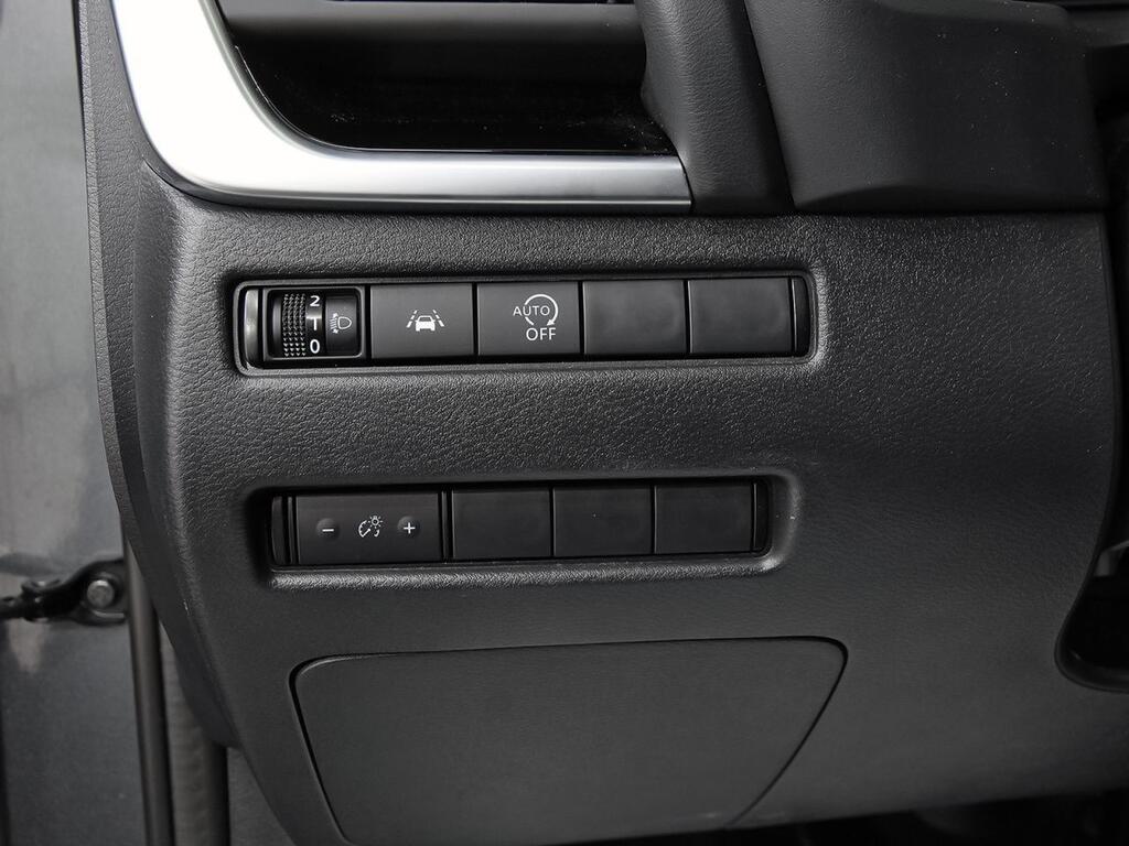 Nissan Qashqai DIG-T 103kW N-Connecta 13