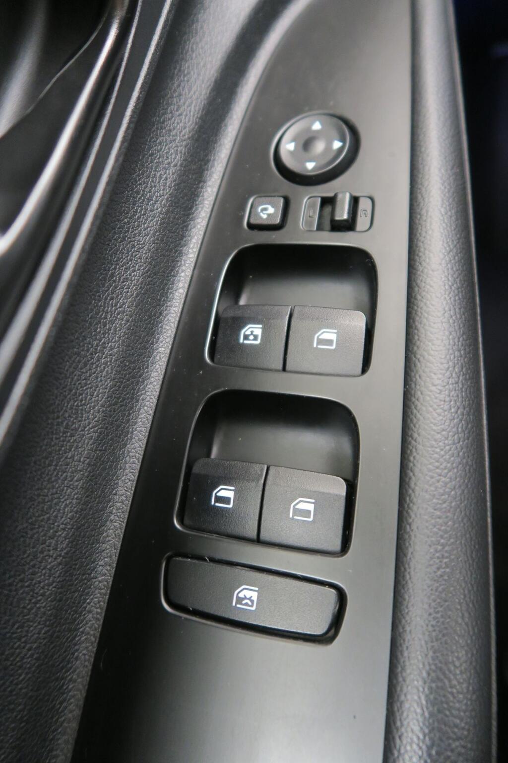 Hyundai i20 1.0 TGDI KLASS 100 CV 5P 13