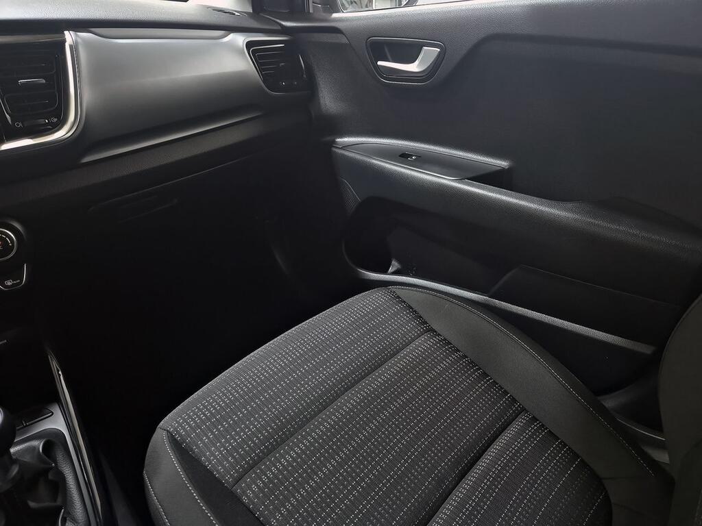 Kia Stonic 1.2 DPi 62kW (84CV) Drive 33