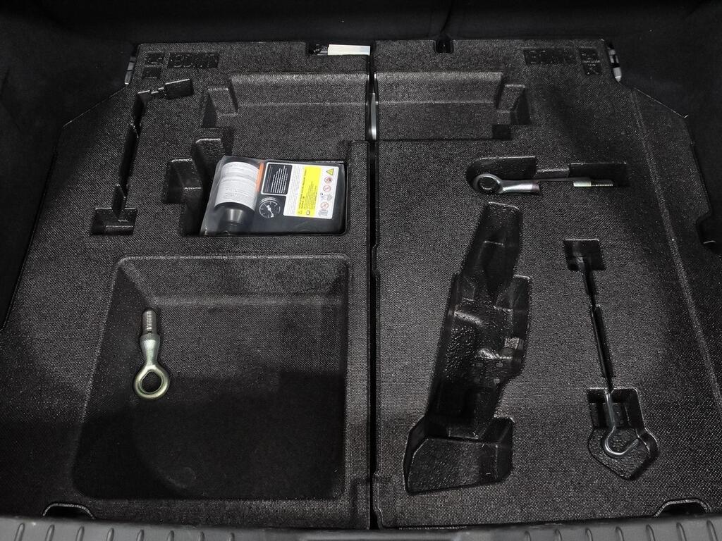 Mazda 3 2.5L E-SKY G MHEV 103kW 6AT Prime-line 36