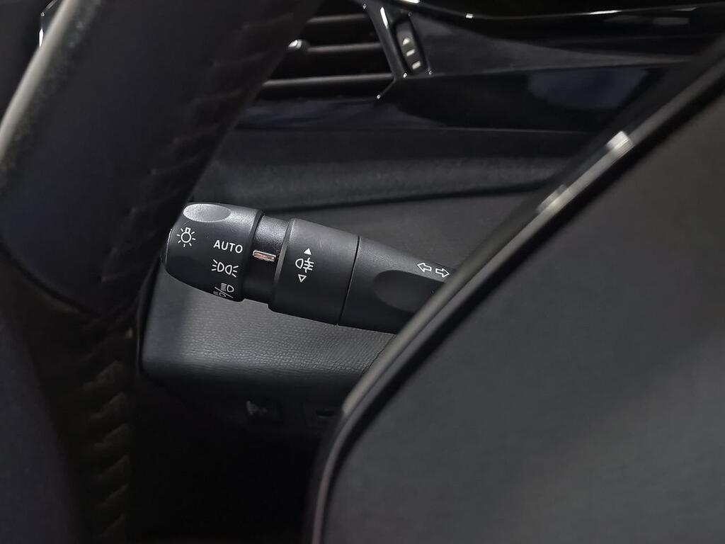 Peugeot 308 5P Allure BlueHDi 130 S&S EAT8 14