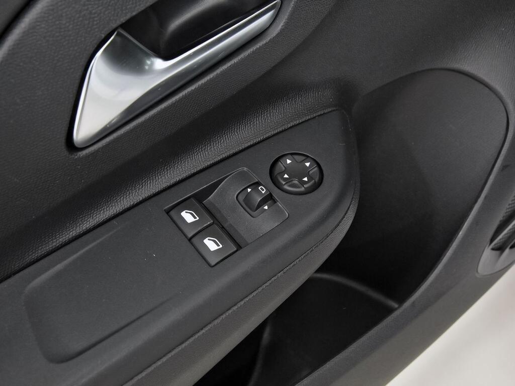 Opel Corsa 1.5D DT 74kW (100CV) Edition 13