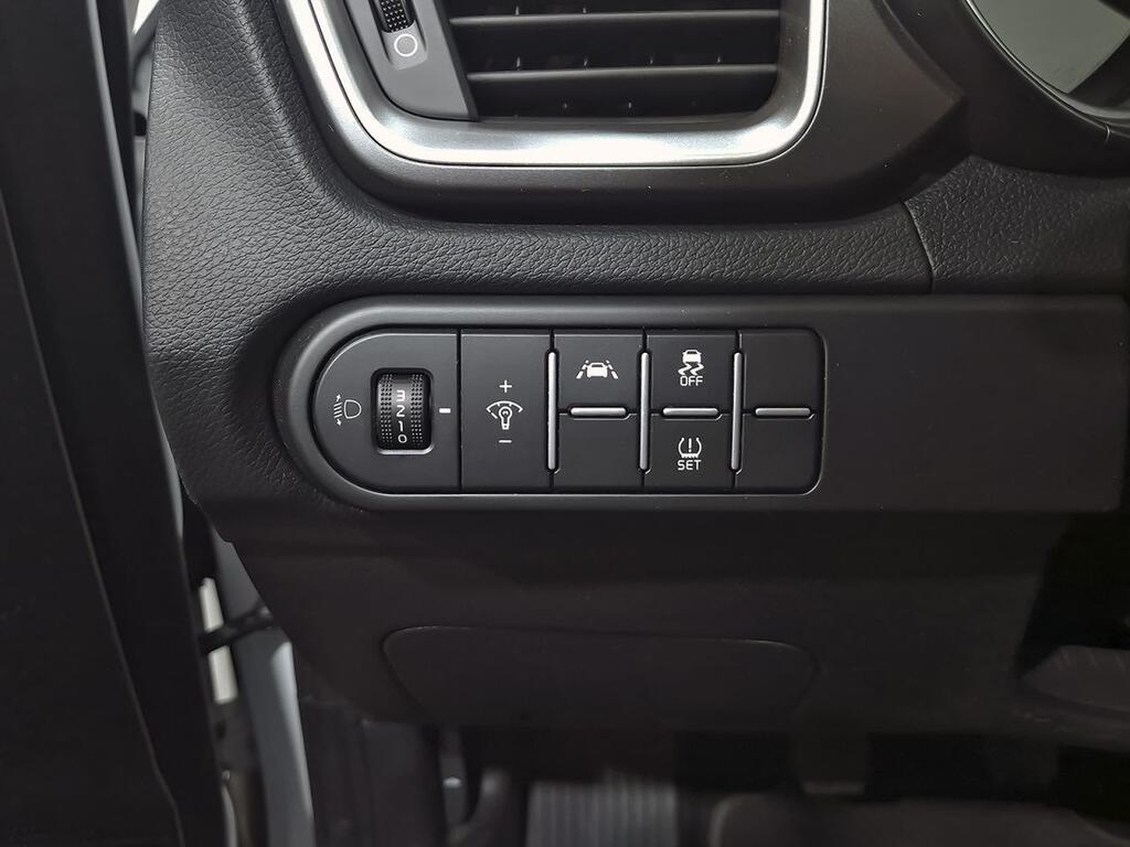 Kia XCeed 1.6 MHEV iMT Drive 100kW (136CV) 12