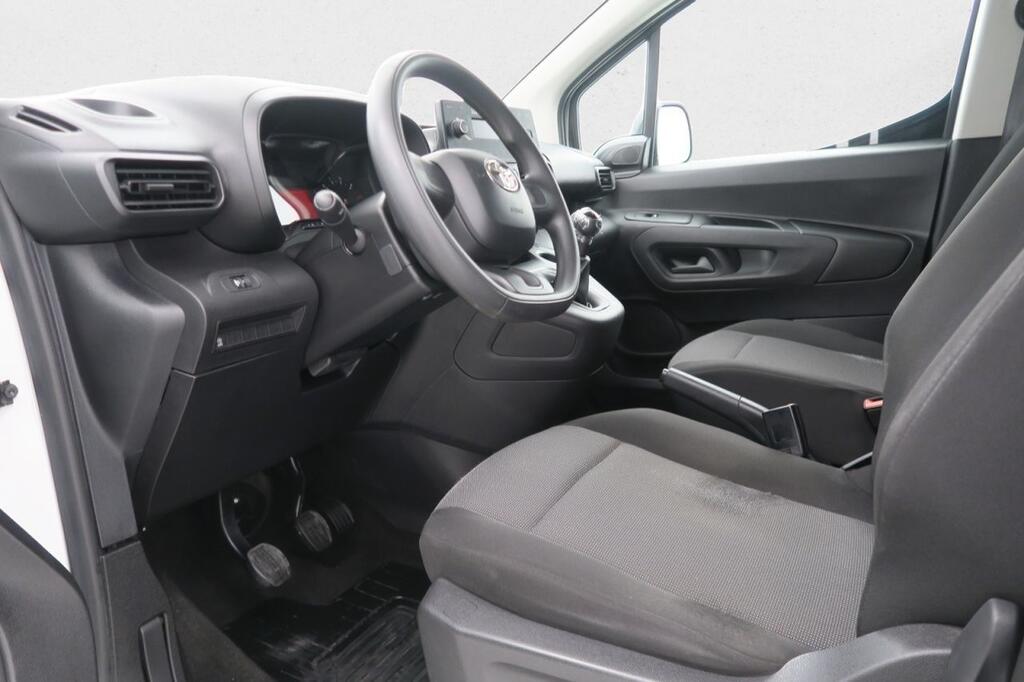 Toyota Proace City FG 1.5D 102 CV MWB 4P 7