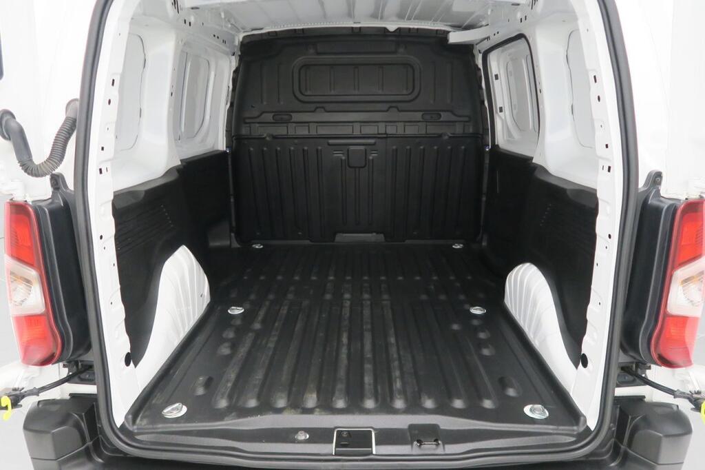 Toyota Proace City FG 1.5D 102 CV MWB 4P 17