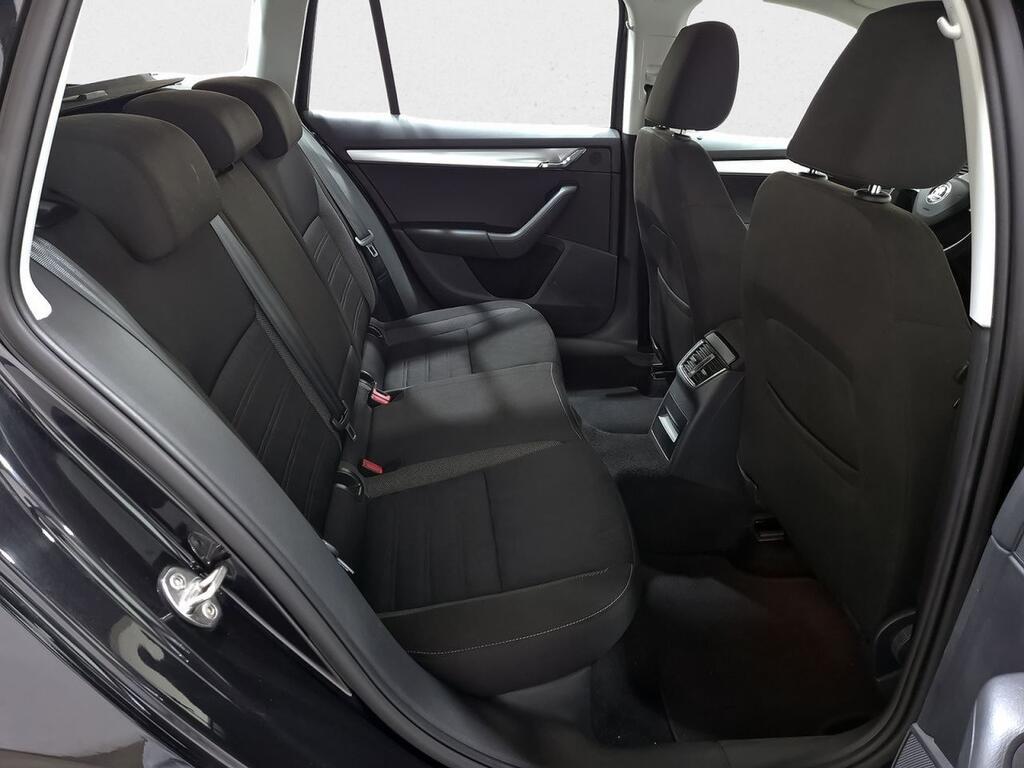 Skoda Octavia Combi 1.5 TSI 110KW (150CV) DSG Ambition 8