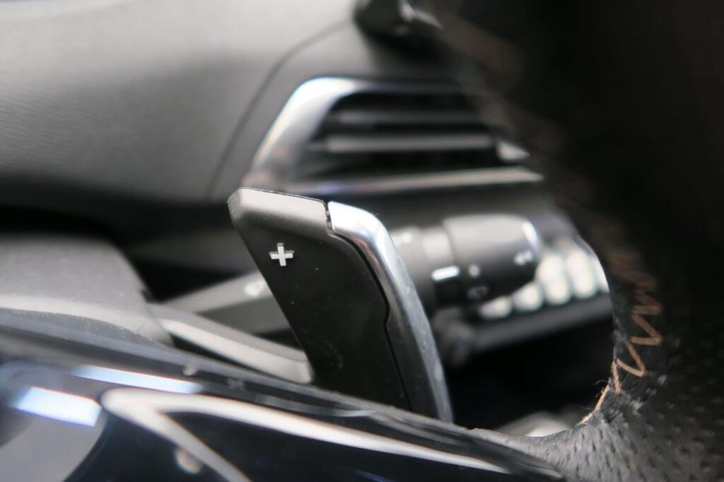 Peugeot 5008 GT 1.5 BLUEHDI 130 CV S&S AUTO 5P 7 PLAZAS 19