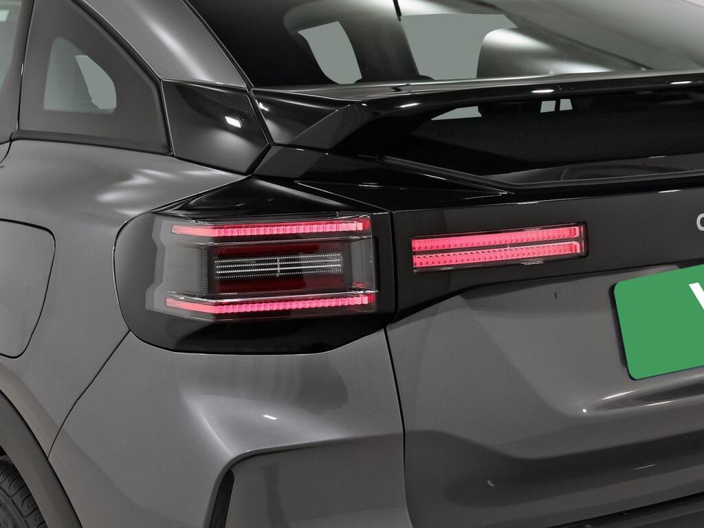 Citroën C4 Hybrid 145 ë-DCS6 Plus 33