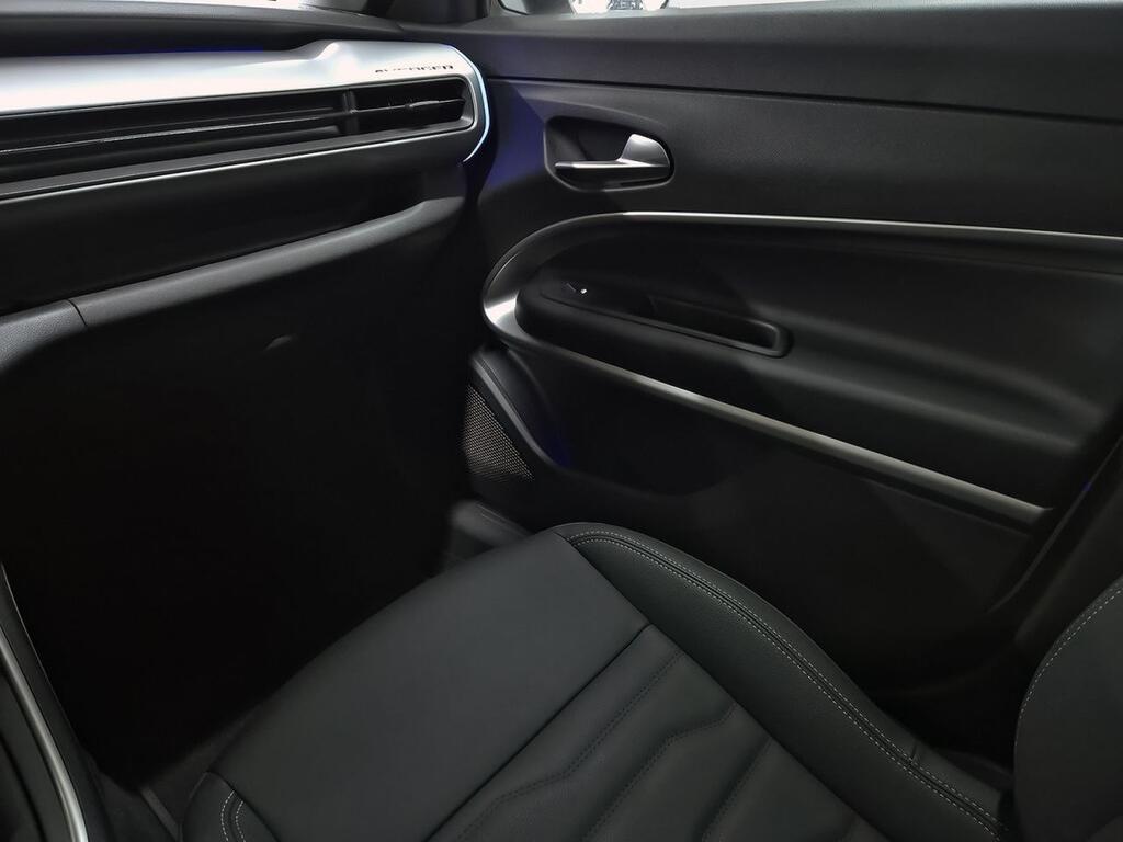 Jeep Avenger 1.2 G 74kW (100CV) Summit 34