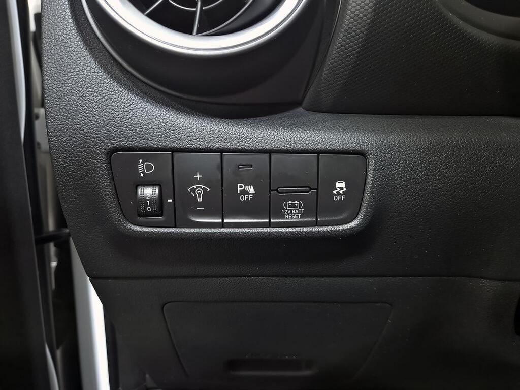 Hyundai Kona 1.6 GDI HEV Maxx DCT 12