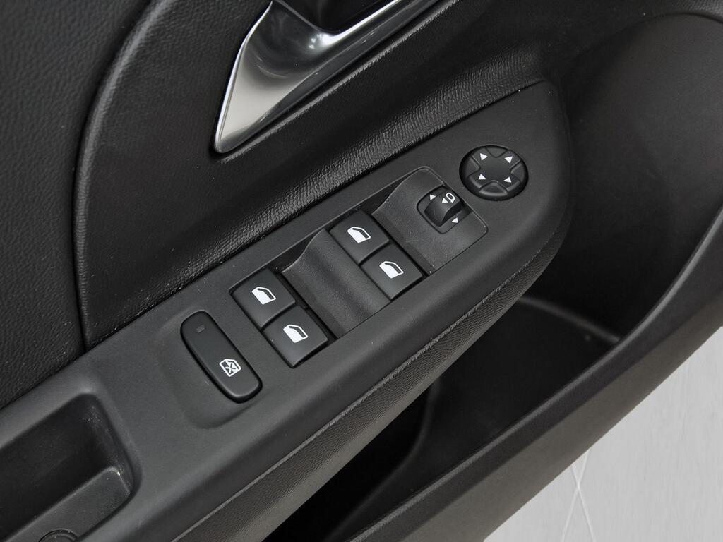 Opel Corsa 1.2T XHL 74kW (100CV) GS 13