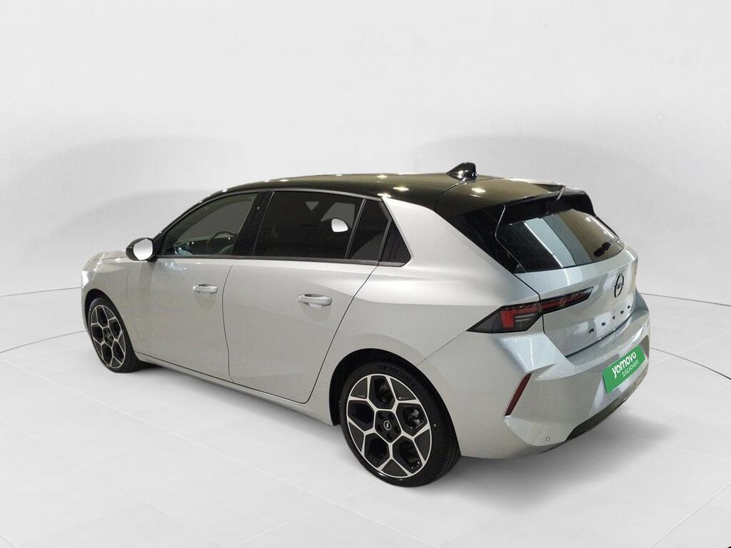 Opel Astra GS 1.2T 130CV MT6 5P 4