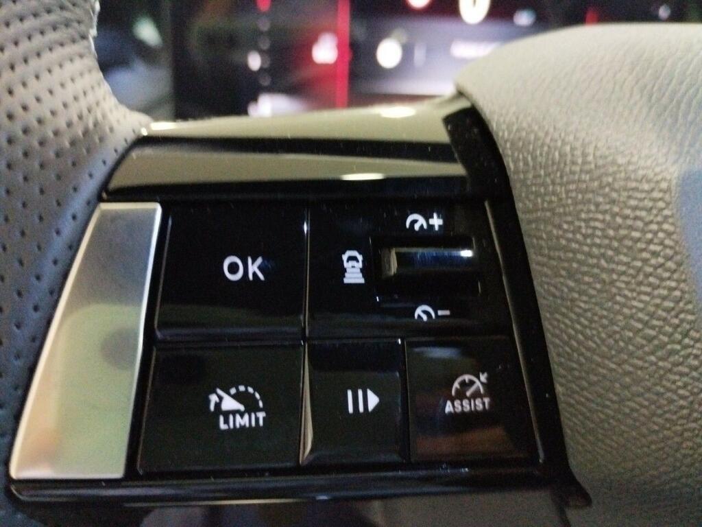 Opel Astra GS 1.2T 130CV MT6 5P 9