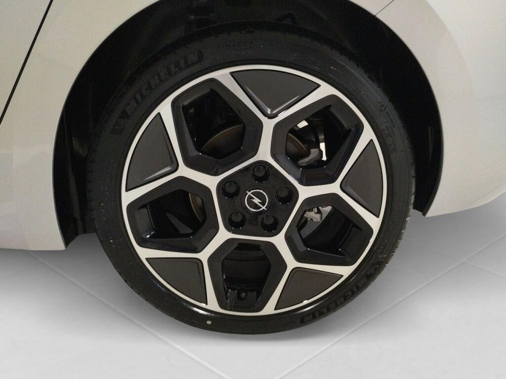 Opel Astra GS 1.2T 130CV MT6 5P 18