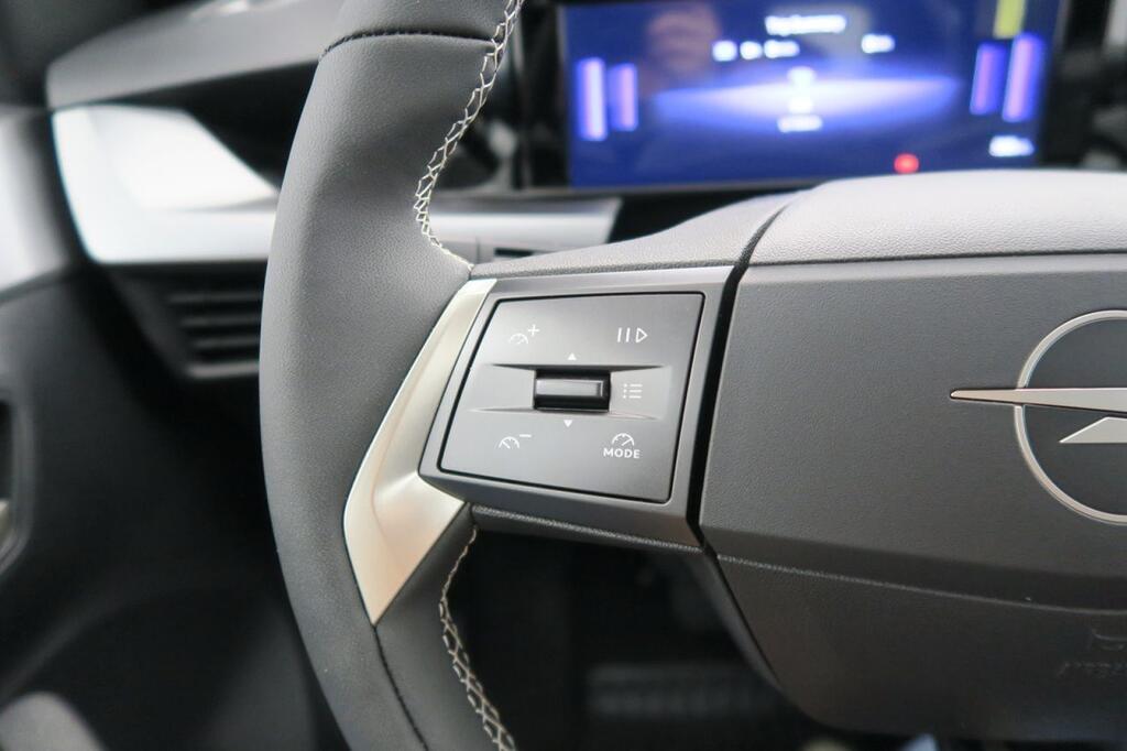 Opel Frontera GS 1.2 T XHT HYBRID EDCT6 S/S 136CV 13