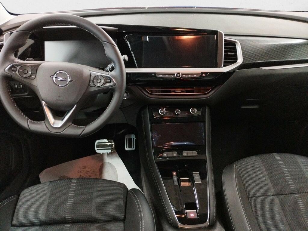 Opel Grandland GS 1.2T HYBRID 136CV DCT6 3