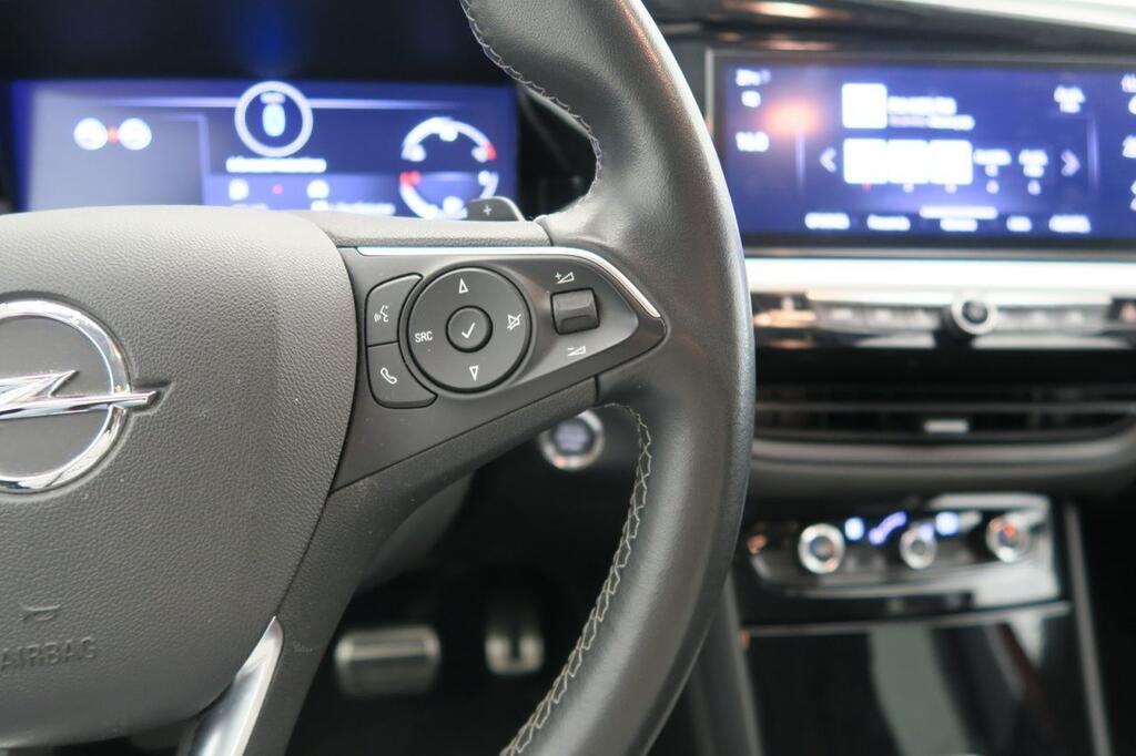 Opel Grandland GS 1.2T XHT HYBRID DCT6 136 CV 12