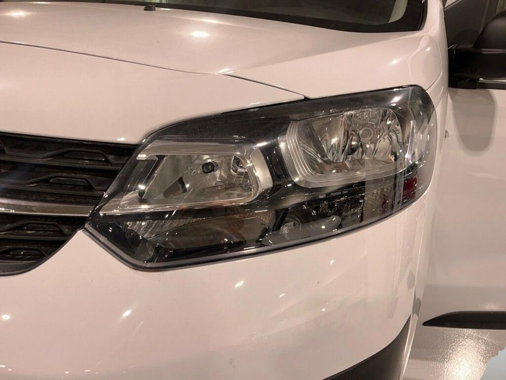 Opel Vivaro Furgón M -1.5 BlueHDi 120 S&S MT6 2023 16