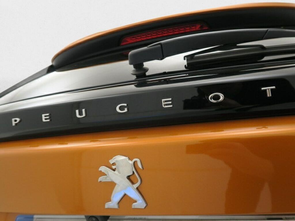 Peugeot 2008 ALLURE PACK 1.2 PURETECH 100CV MAN 23