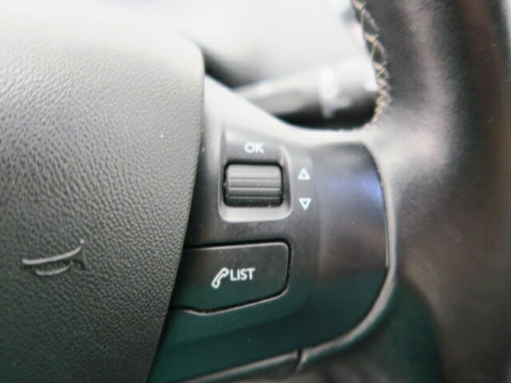 Peugeot 2008 ALLURE PACK 1.2 PURETECH 100CV MAN 10