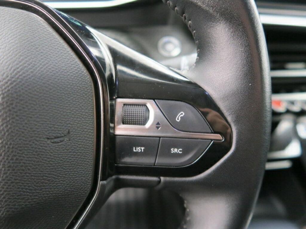 Peugeot 2008 ALLURE PACK 1.2 PURETECH 130CV MAN 10