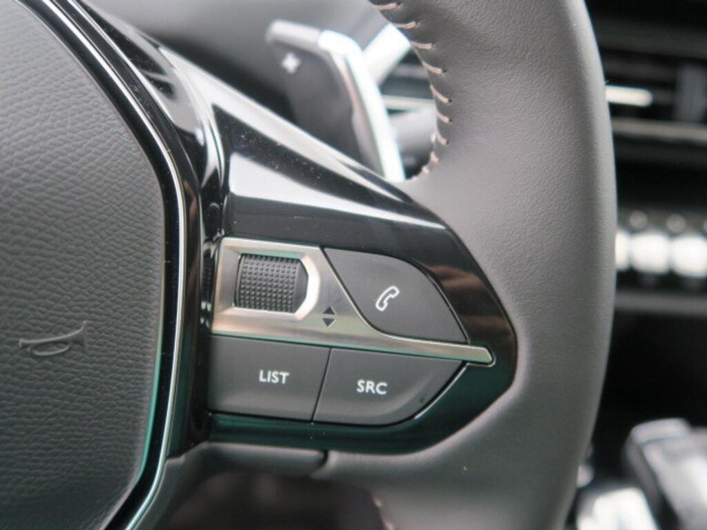 Peugeot 3008 ALLURE 1.5 BLUEHDI 130CV EAT8 14