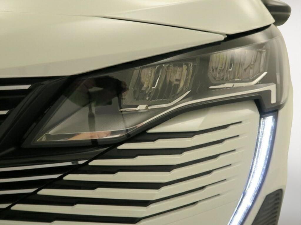 Peugeot 3008 ALLURE PACK 1.2 PURETECH 130CV MAN 23