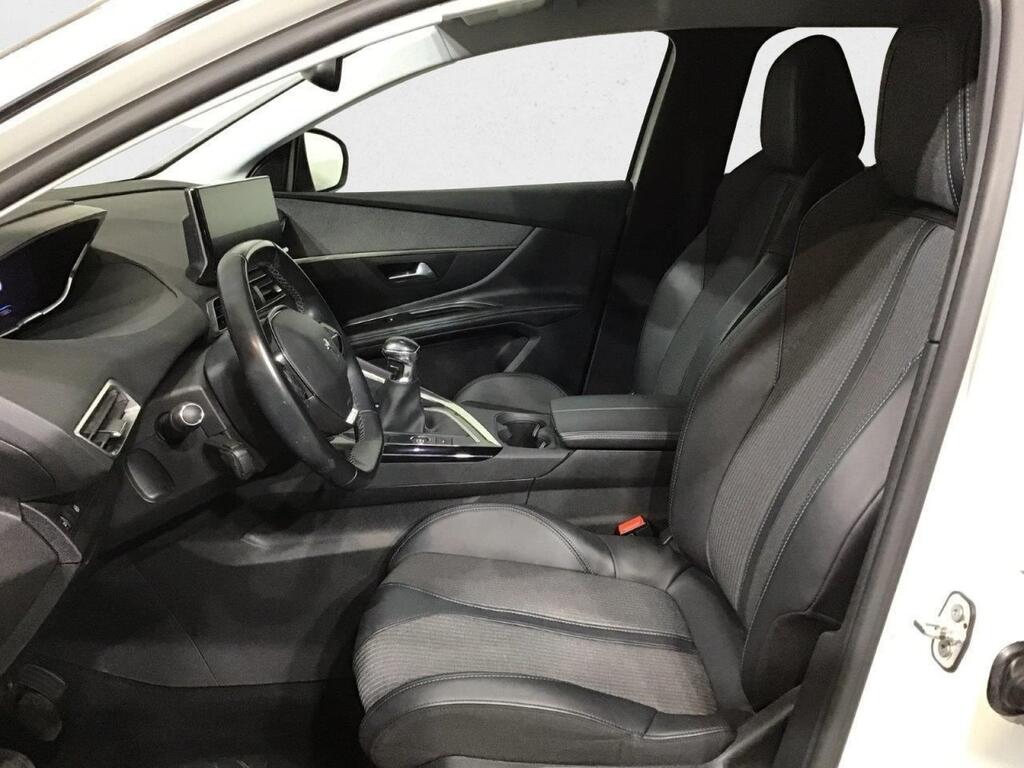 Peugeot 5008 ALLURE PACK 1.5 BLUEHDI 130 CV S&S MAN 5P 7 PLAZAS 17