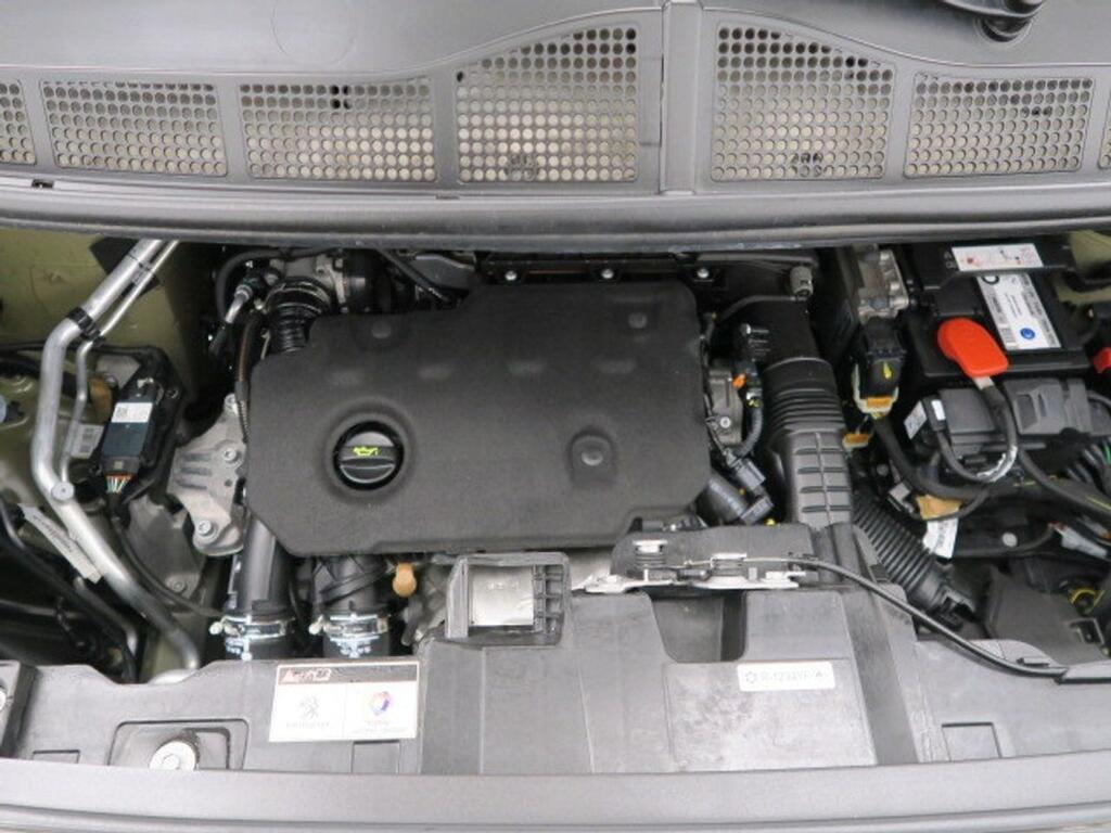 Peugeot Traveller BUSINESS LONG 1.5 BLUEHDI 120 CV 4P 9 PLAZAS 17