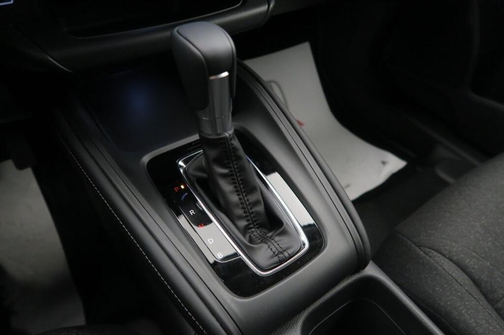 Honda HR-V 2025 1.5I-MMD ELEGANCE 12