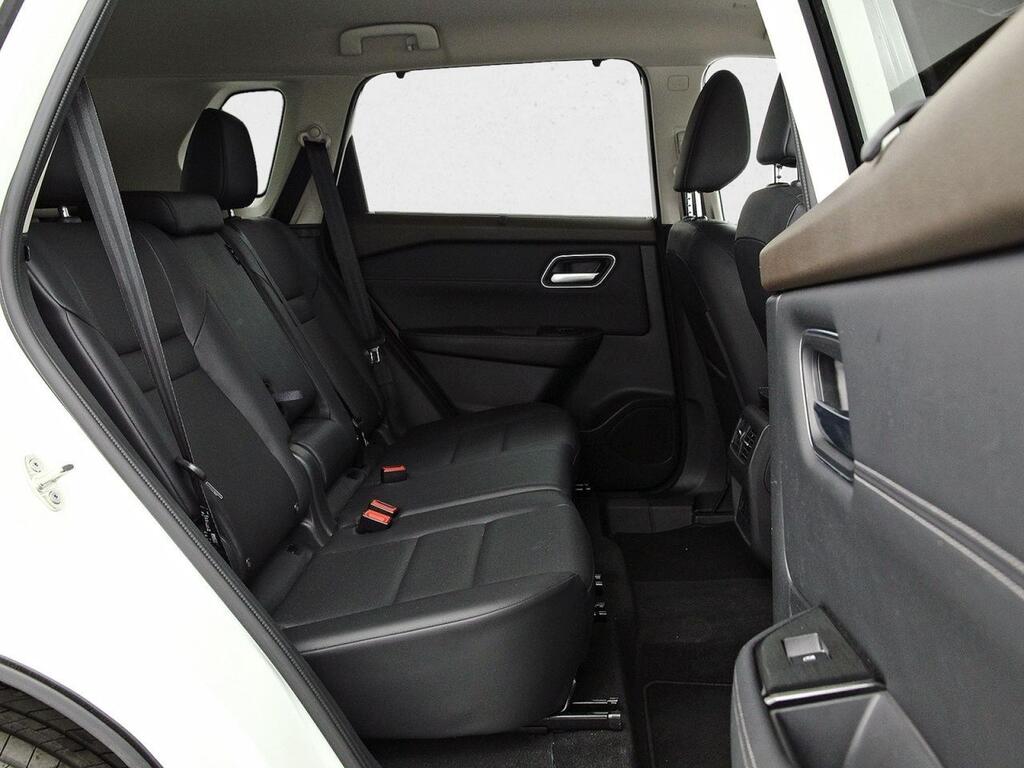 Nissan X-Trail 5pl 1.5 e-4ORCE 158kW 4x4 A/T Tekna 8