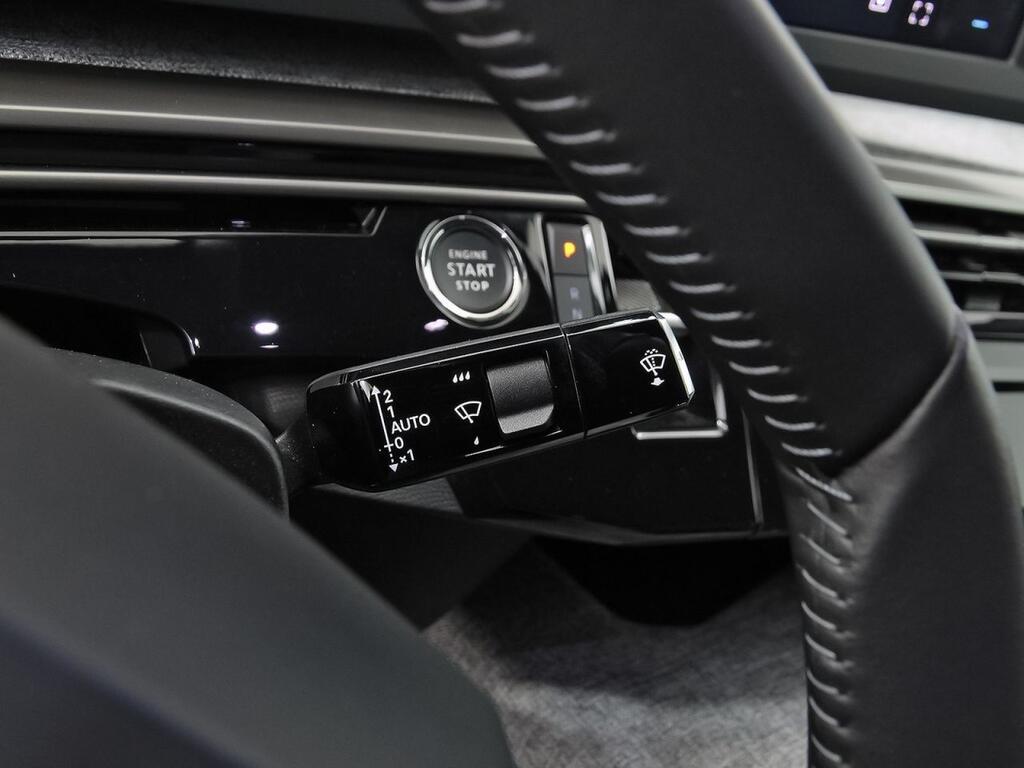Peugeot 3008 Hybrid 1.2 100KW Allure eDCS6 17